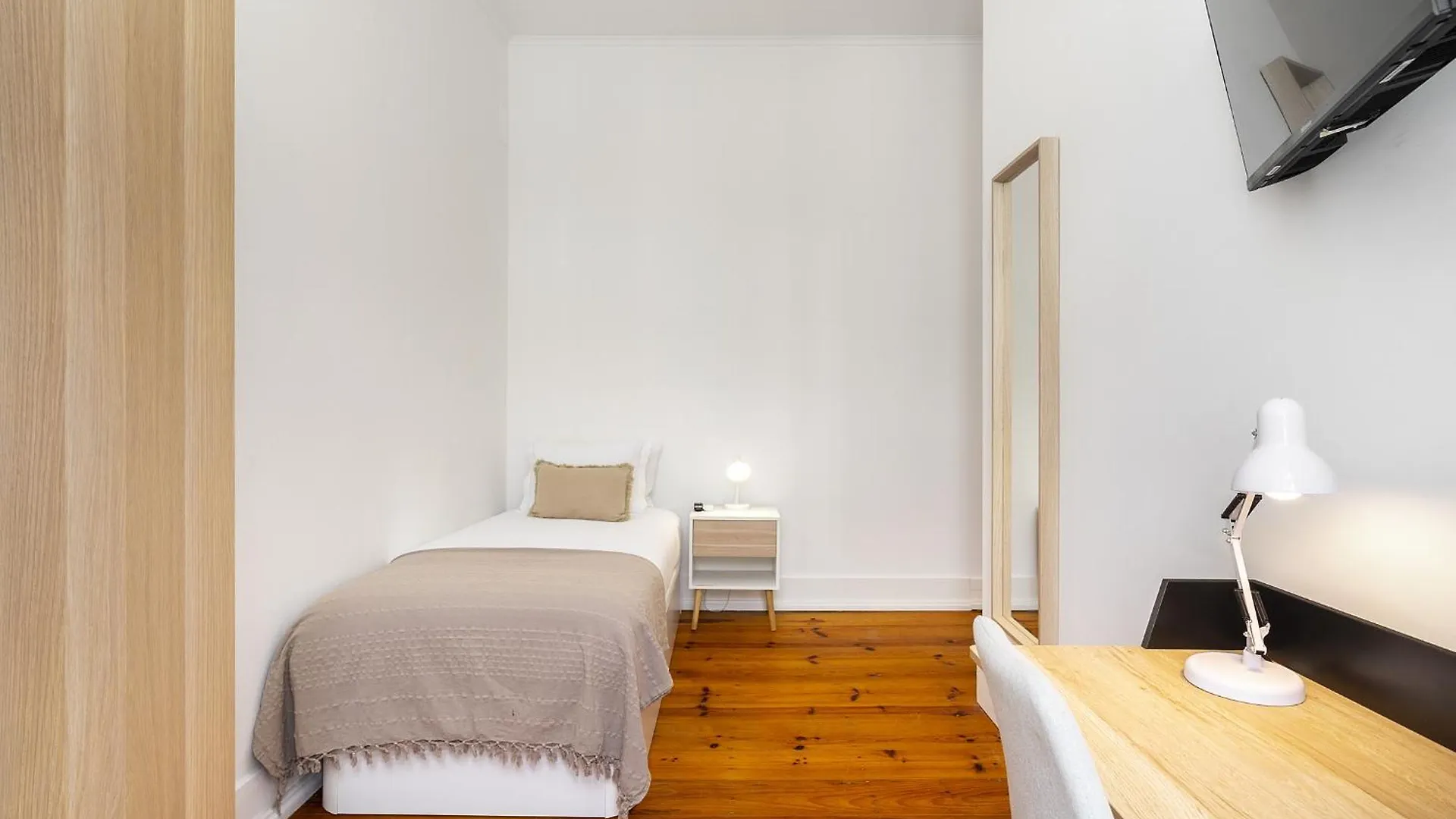 Whome Modern Nomad Hub Stylish Spaces For Remote Living Lisbon 0*,  Portugal